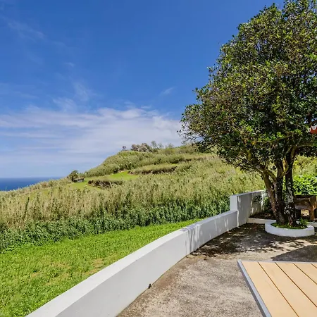 Guest house Guestready - Casa Do Horizonte Mosteiros (Azores)